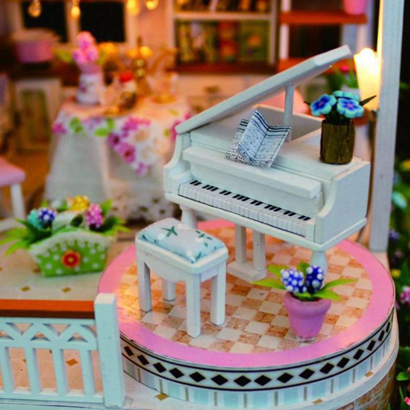 mytooy Traumvilla Puppenhaus mit Beleuchtung Mein Shop