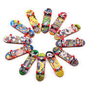 Kreativer Fingerspitzen-Plastik-Fingerscooter Kinderspielzeug