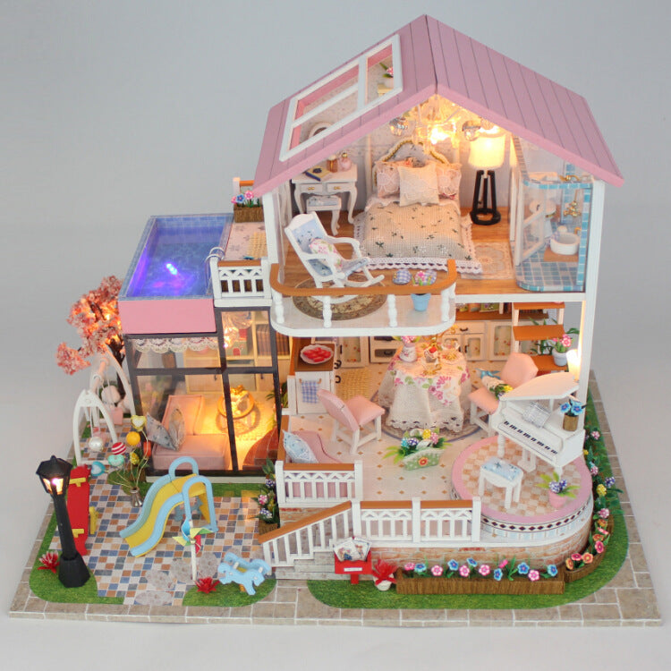 mytooy Traumvilla Puppenhaus mit Beleuchtung