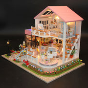 mytooy Traumvilla Puppenhaus mit Beleuchtung
