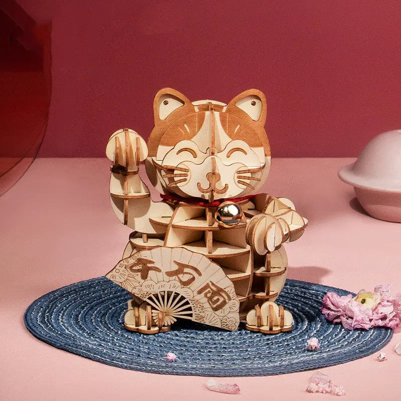 3D Holzpuzzle einer Glückskatze mit liebevollen Details und dekorativem Design