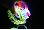 **Armband mit Leuchtstäben Stand Nachtmarkt Kinder Spielzeug**