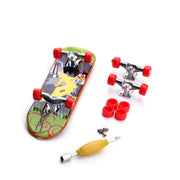 Kreativer Fingerspitzen-Plastik-Fingerscooter Kinderspielzeug