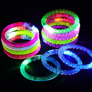 **Armband mit Leuchtstäben Stand Nachtmarkt Kinder Spielzeug**