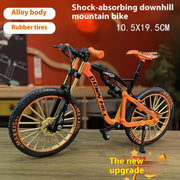 Orangefarbenes Downhill Mountainbike Modell mit stoßdämpfendem Design als dekoratives Fahrrad Modell