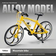 Gelbes Mountainbike Modell als detailreiches Dekoobjekt und Sammlerstück