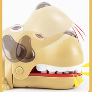 Schnappmechanismus Hundespielzeug in seitlicher Ansicht